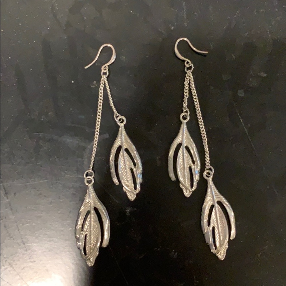 LEAF EARRINGS